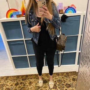 Meet your Posher, Alisha